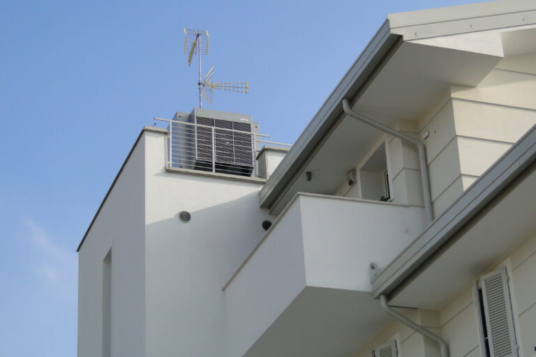 Enertech Pompa di Calore a recupero termico-DSC07418